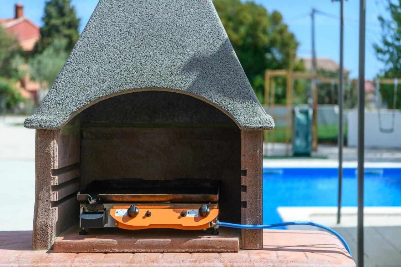 דירות Pavicini Summer House Nina מראה חיצוני תמונה